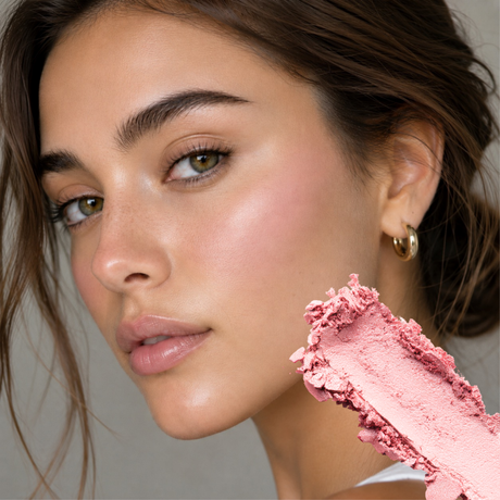 Sundown Blush Collection – Samtige Pigmente für natürliche Frische