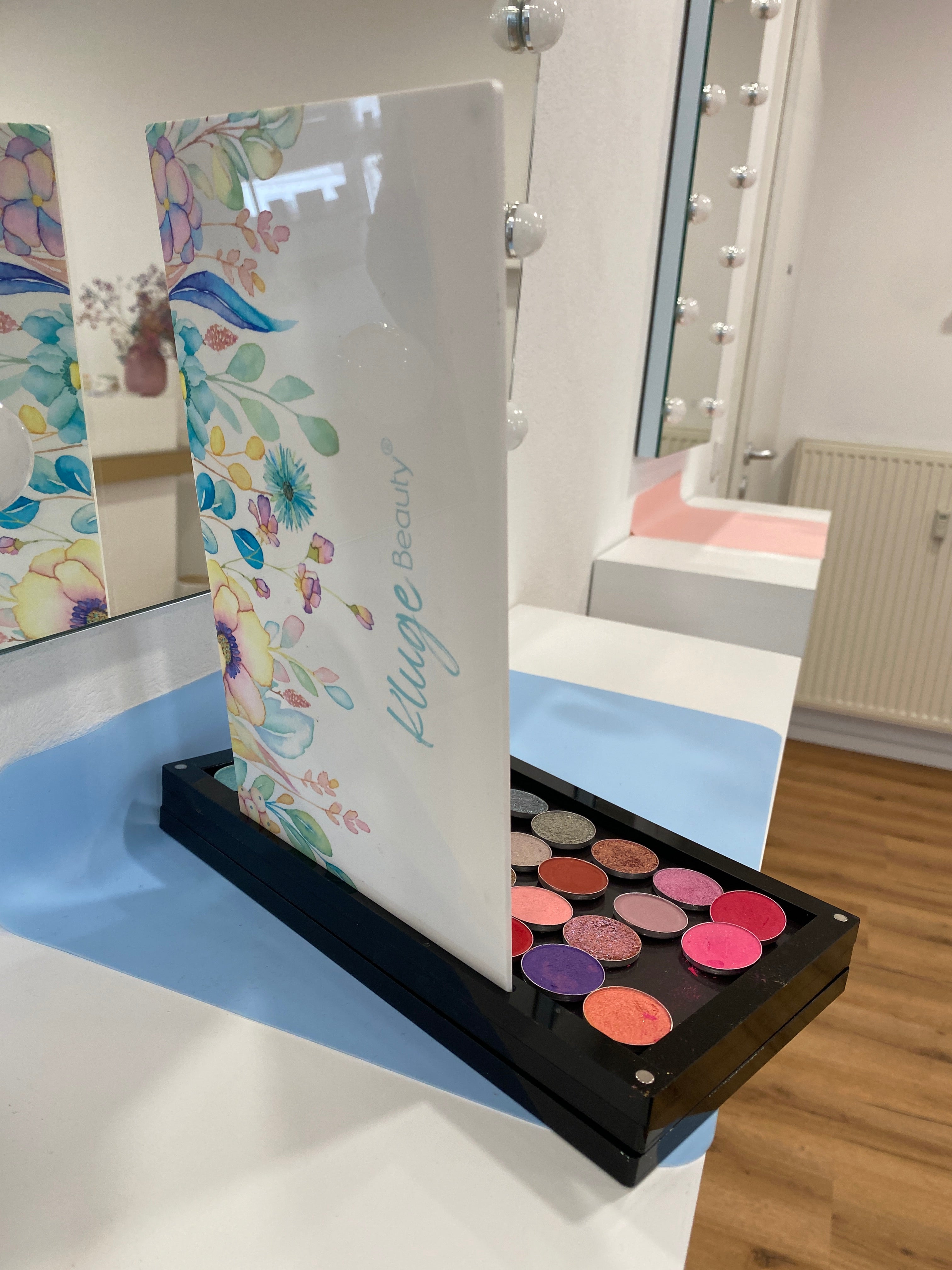 Magnet Palette Pro (empty)