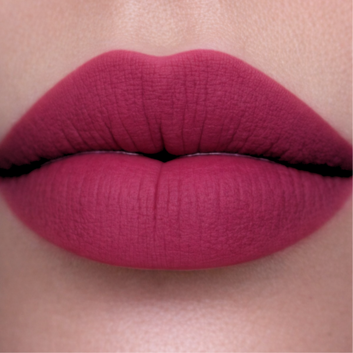 Longlasting Lipcreme - Kussecht. Deckend. Unaufhaltsam.