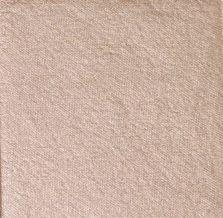 Highlighter-Puder in einem warmen, leicht bronzefarbenen Ton, ebenfalls mit einer feinen, schimmernden Struktur.